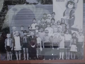 1980 Дмитрий -вожатый младшего отряда в пионерском лагере