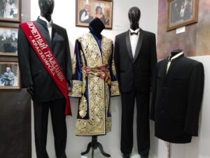 Концертные костюмы